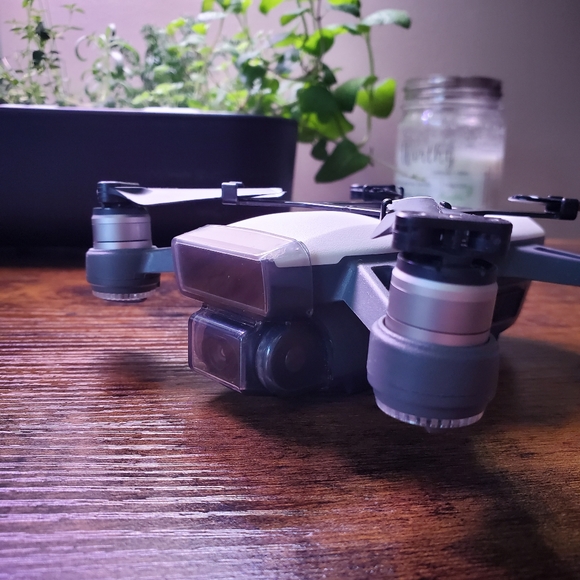 DJI Spark Drone Kit - Picture 8 of 12